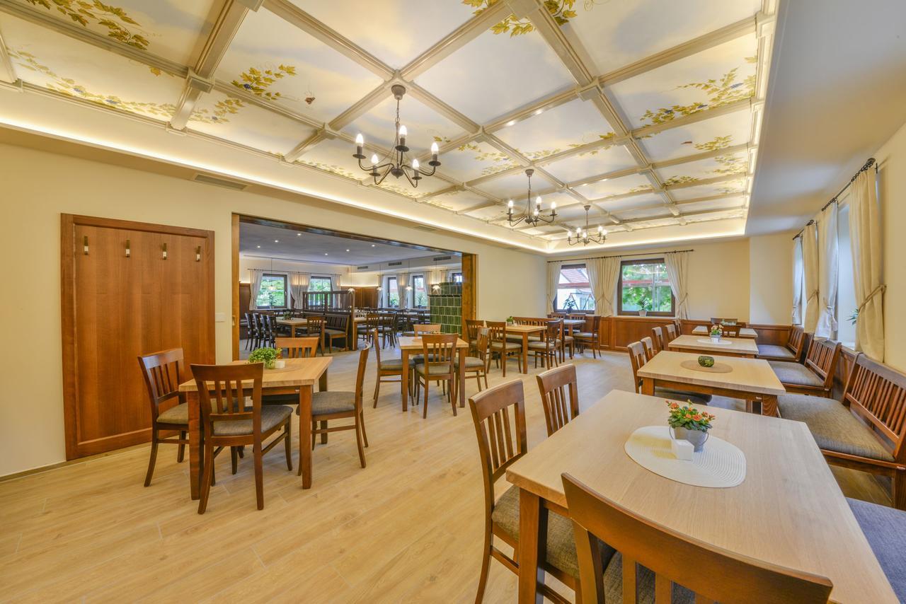 Hotel Gasthof Hainzinger Einsbach Eksteriør billede